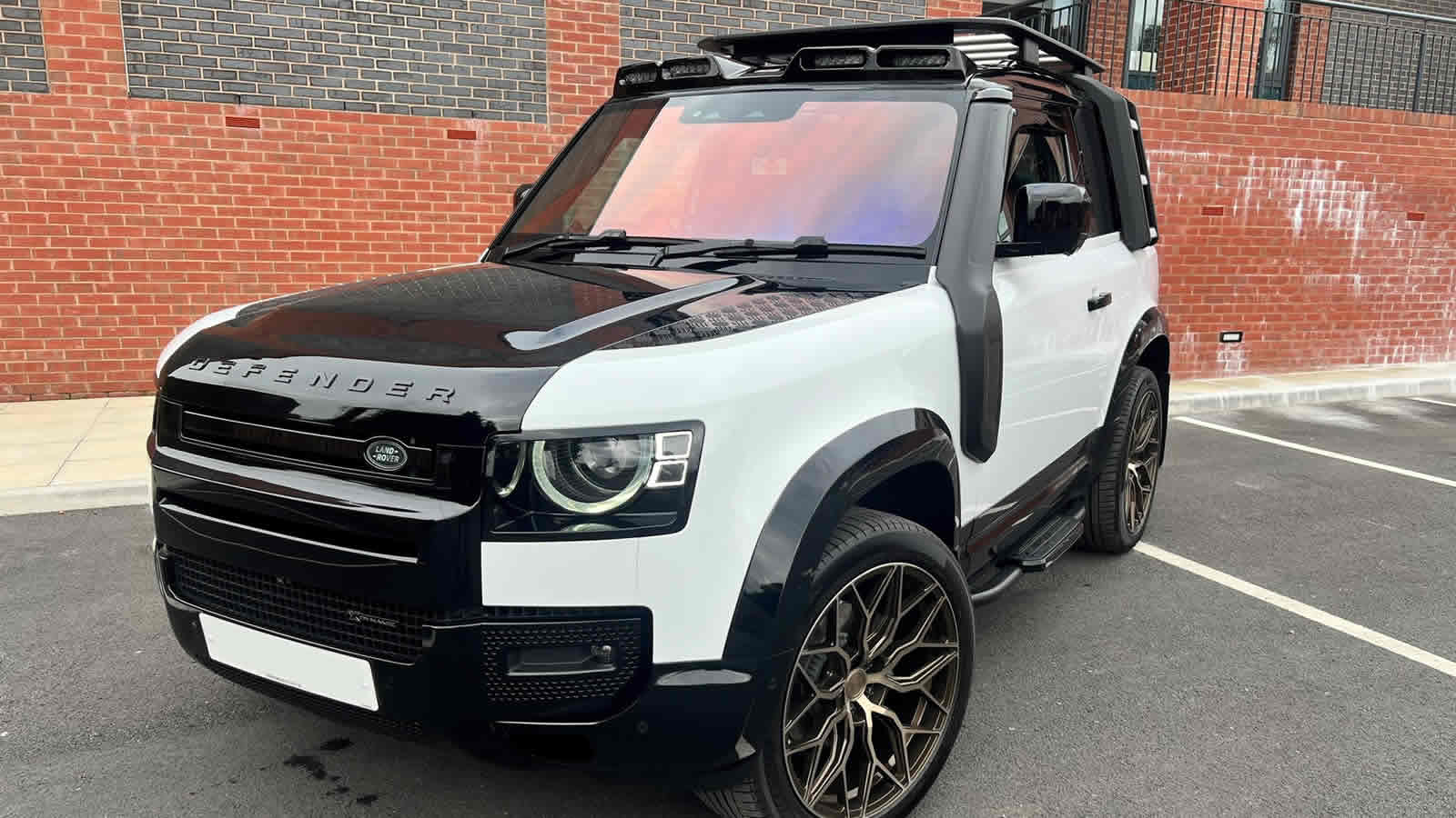 Commercial Land Rover Bespoke Paintwork