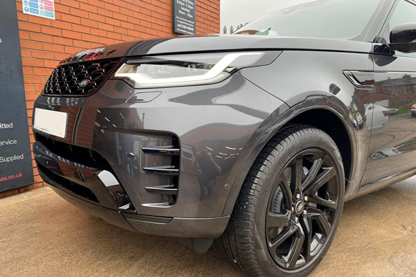 Land Rover Styling Bespoke Paintwork